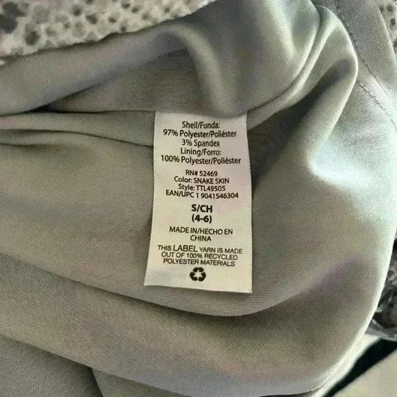 EUC Time & Tru Snakeskin Gray Midi Women’s Size Small (4-6) - Picture 9 of 9